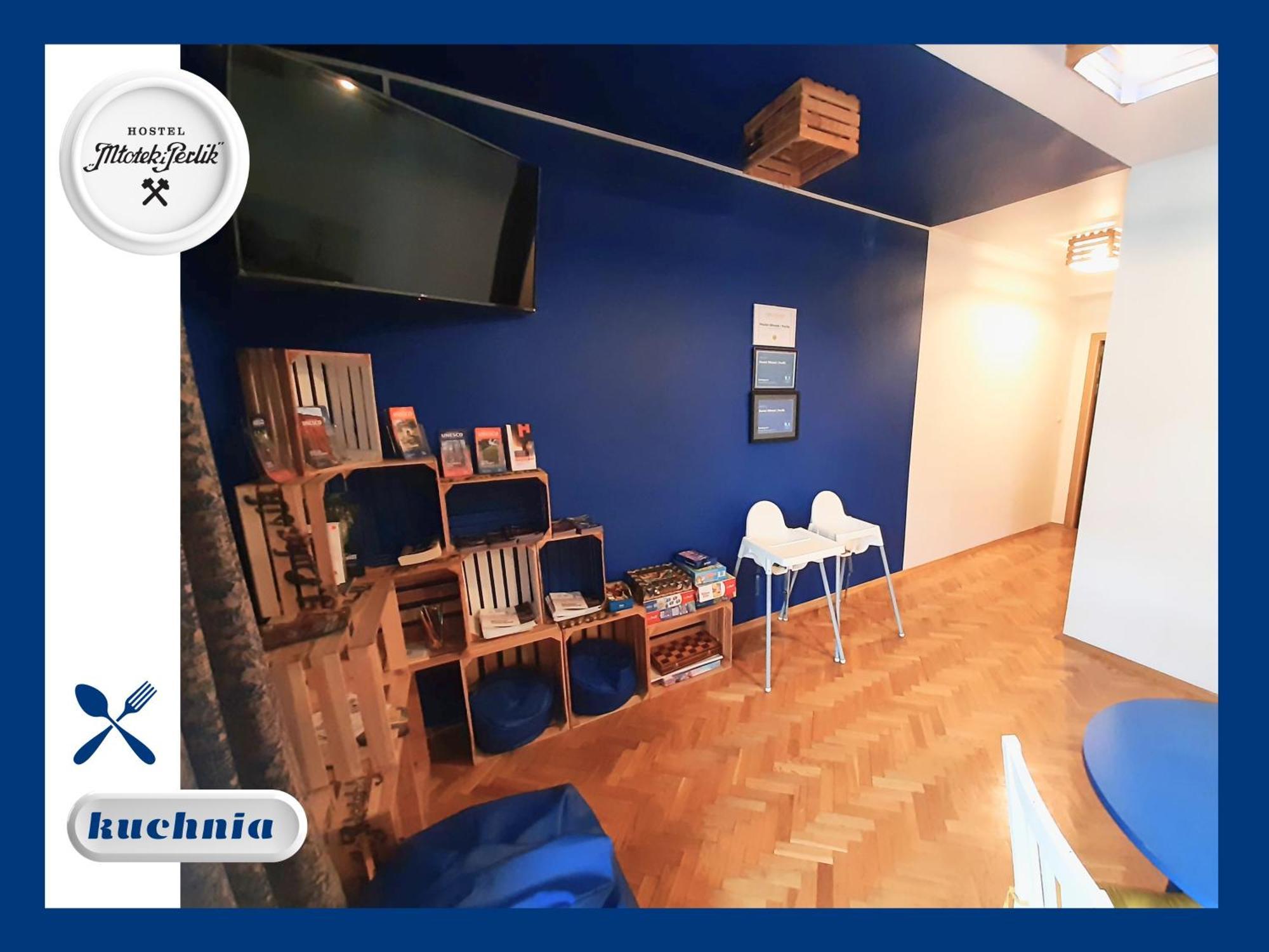 Hostel Mlotek I Perlik Тарновске-Гуры Экстерьер фото